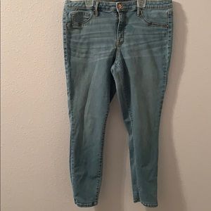Denim mid rise jeggings